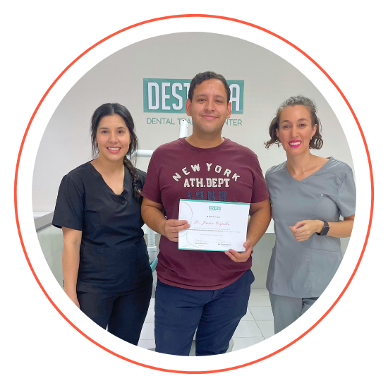 Dr. Junior Céspedes